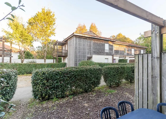 Bel Appartement T3 Dans Residence 3* A 50 M Du Lac